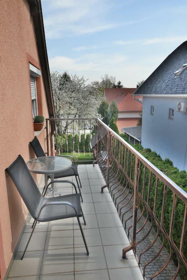 Szecsenyi Apartman Héviz Zewnętrze zdjęcie