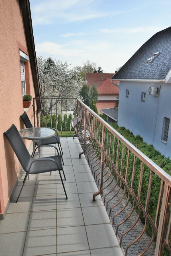 Szecsenyi Apartman Héviz Zewnętrze zdjęcie
